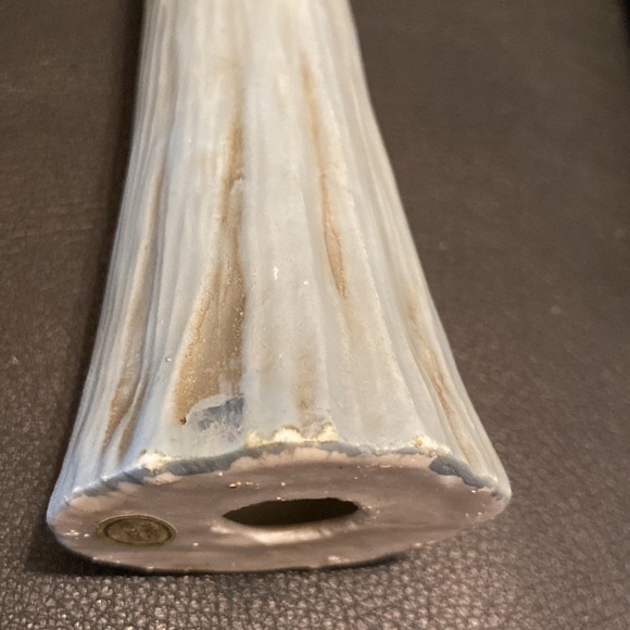 Hand painted Porcelain Angel Trio Table Decor. - Picture 10 of 11